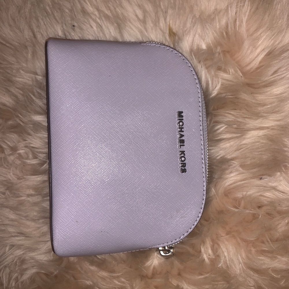 michael kors makeup bag